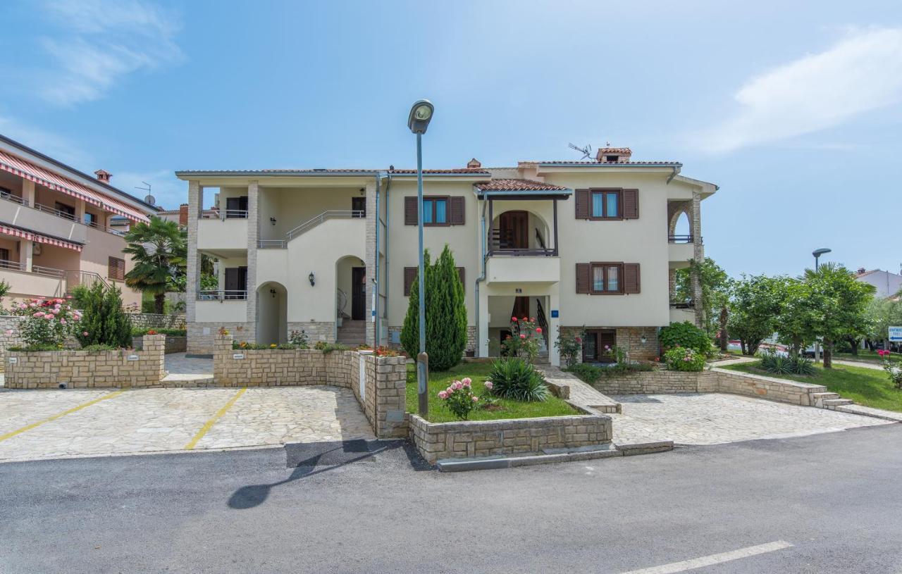 Apartmani Lorena Пореч Екстер'єр фото