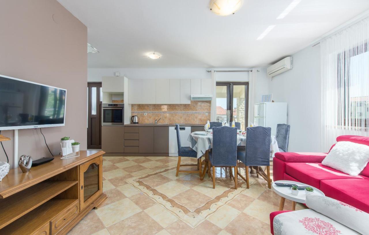 Apartmani Lorena Пореч Екстер'єр фото