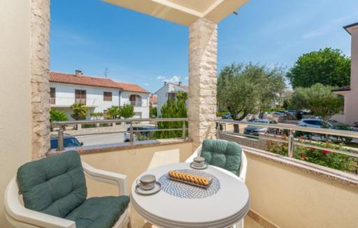 Apartmani Lorena Пореч Екстер'єр фото