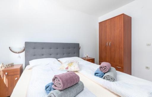 Apartmani Lorena Пореч Екстер'єр фото