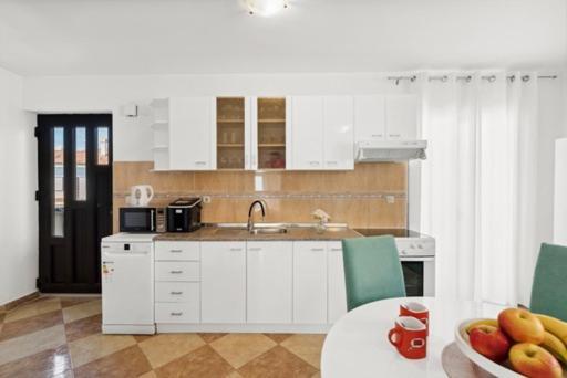 Apartmani Lorena Пореч Екстер'єр фото